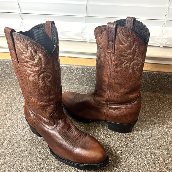 Dingo Men's Brown Western Cowboy Boots Size 9.5 EW Embossed Leather Pointed Toes - Picture 1 of 10